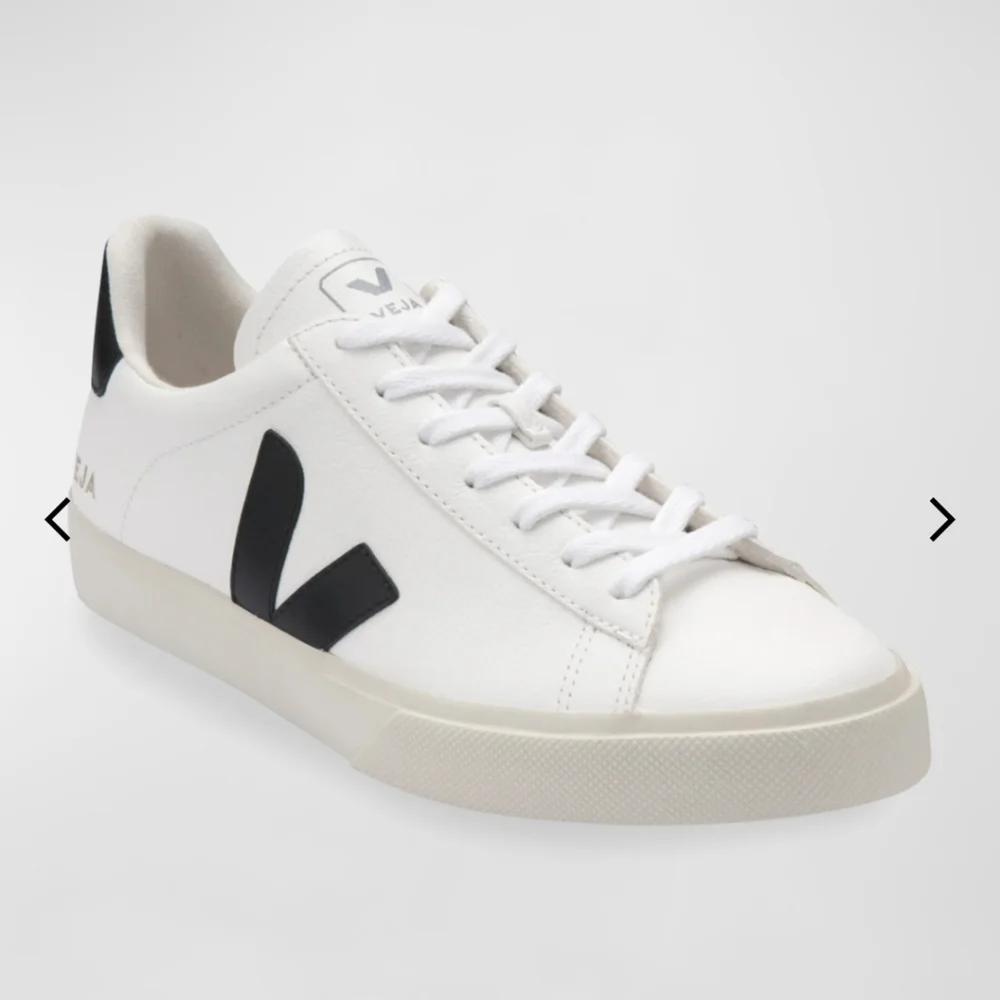 Veja Campo Leather Sneakers - Picture 2 of 11